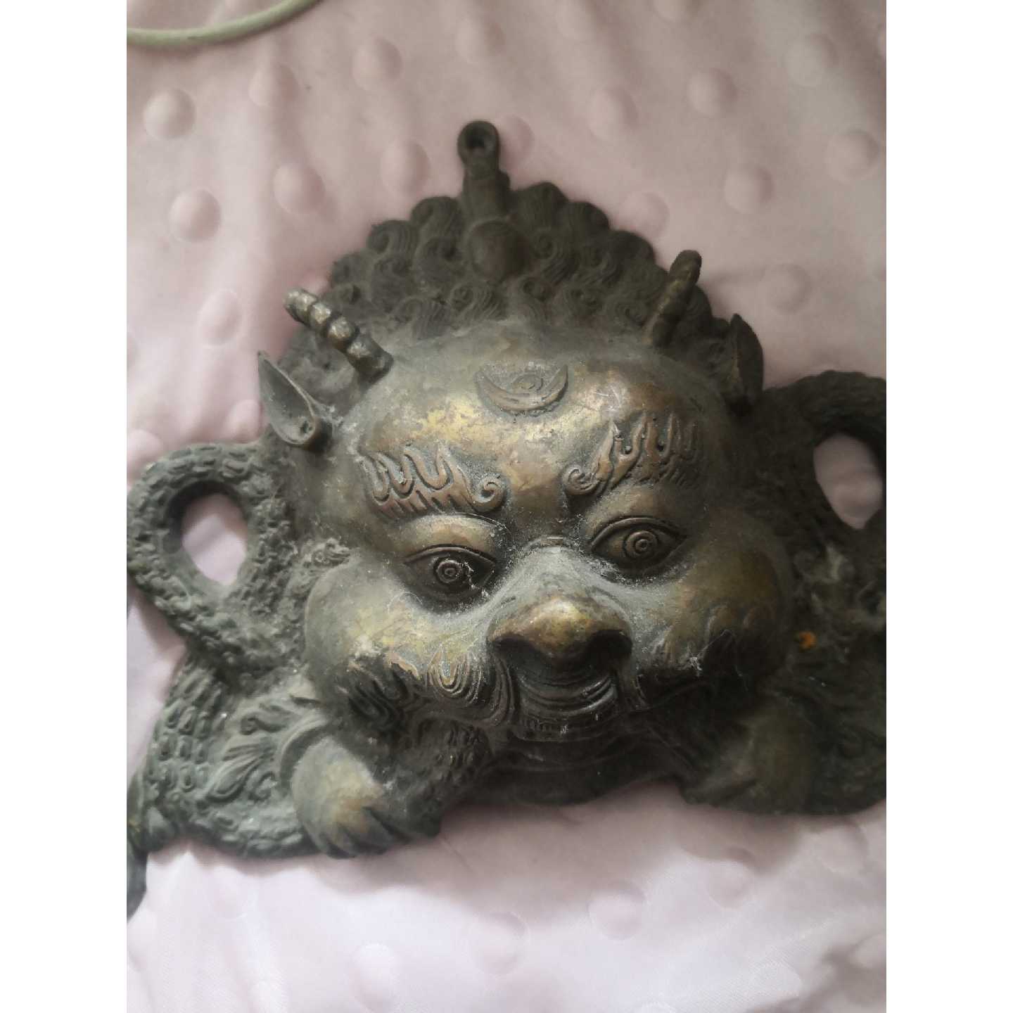 议价铜质兽面挂件,造型特别,分量感很足!家里清理来的,成