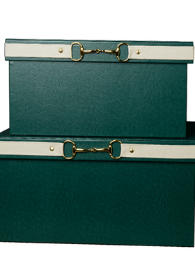 森系小香风轻奢样板房衣帽间礼服