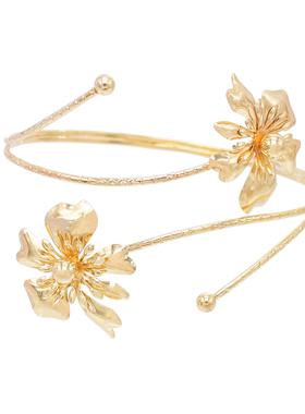 新款金属花朵手臂镯女多