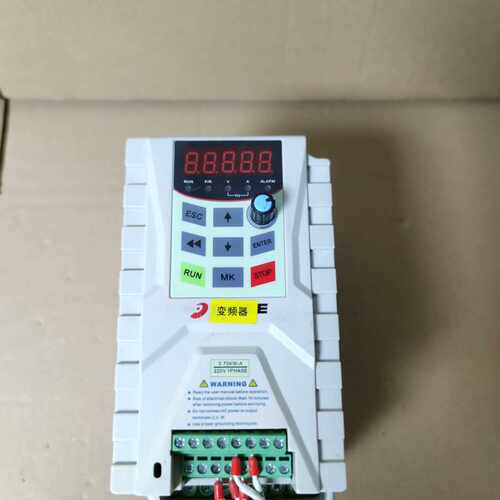 德瑞斯750W变频器，型号DRS ES10-2S-0R7G-