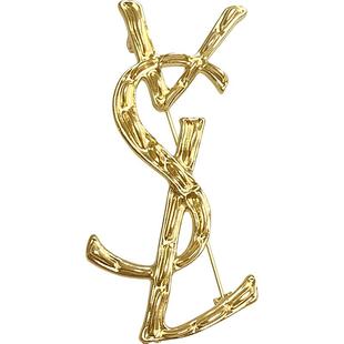 金色字母胸针女2025新款爆款轻奢高级感别针法式时尚气质西装配饰