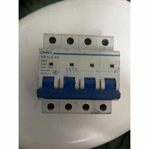 〔议价-可维修〕正泰NB1LE-40空气开关 4P C32A 400V 50 全新均有