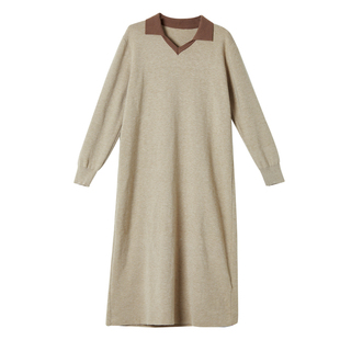 孕妇装春装2026新款翻领针织连衣裙长款秋冬宽松高级感长袖裙子秋