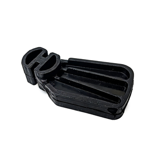 适用新全顺杂物箱卡扣工具箱福特途睿欧仪表台工具箱盖衬套支架