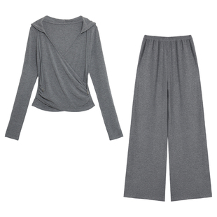 pusumede慵懒精致 交叉v领短款连帽开衫上衣女直筒休闲裤运动套装