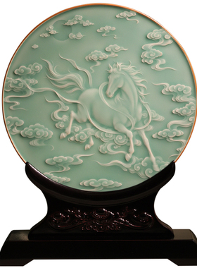 龙泉青瓷非遗马年贺礼客厅摆件