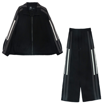 休闲尼龙拼接条纹印花运动套装