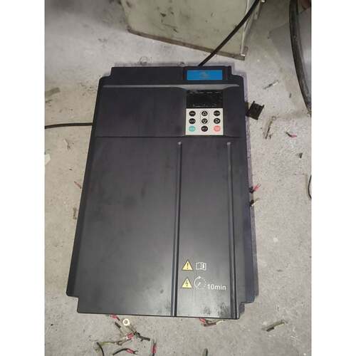 询价-汇川MD500T37G 37KW，有一点破损，最后一张图片。