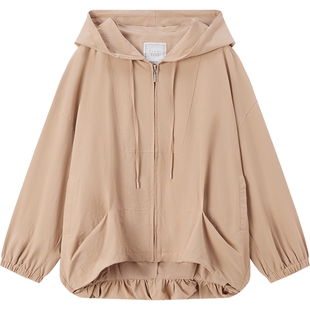 爱居兔春季休闲时尚柔软舒适连帽长袖外套