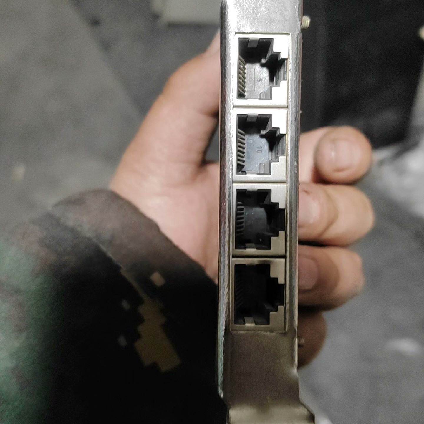 议价内外网隔离卡 感兴趣的话给其它元器件