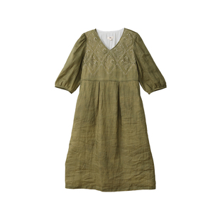 布符24夏季新款连衣裙小V领前身铃兰花刺绣简约九分袖气质女裙