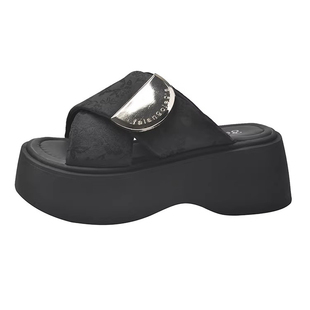 高级感配裙子厚底凉拖鞋女夏季外穿时尚2026新款超火外出增高拖鞋