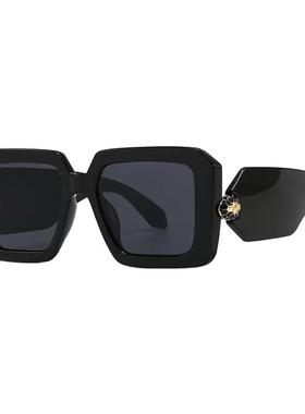 大牌风高级感蛇头方形时尚太阳镜