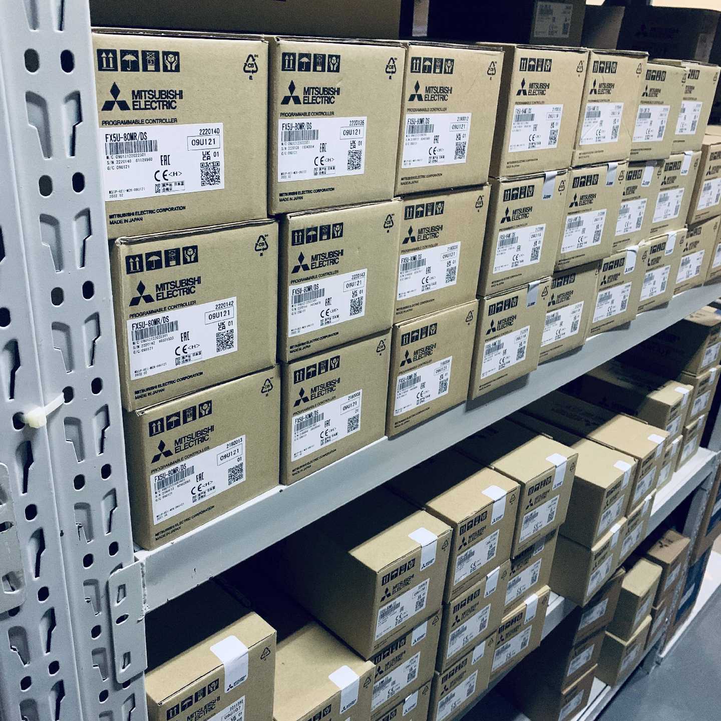 议价全新原装 PLC FX5U-80MT/DS 24V电源 特价清仓 现货供应