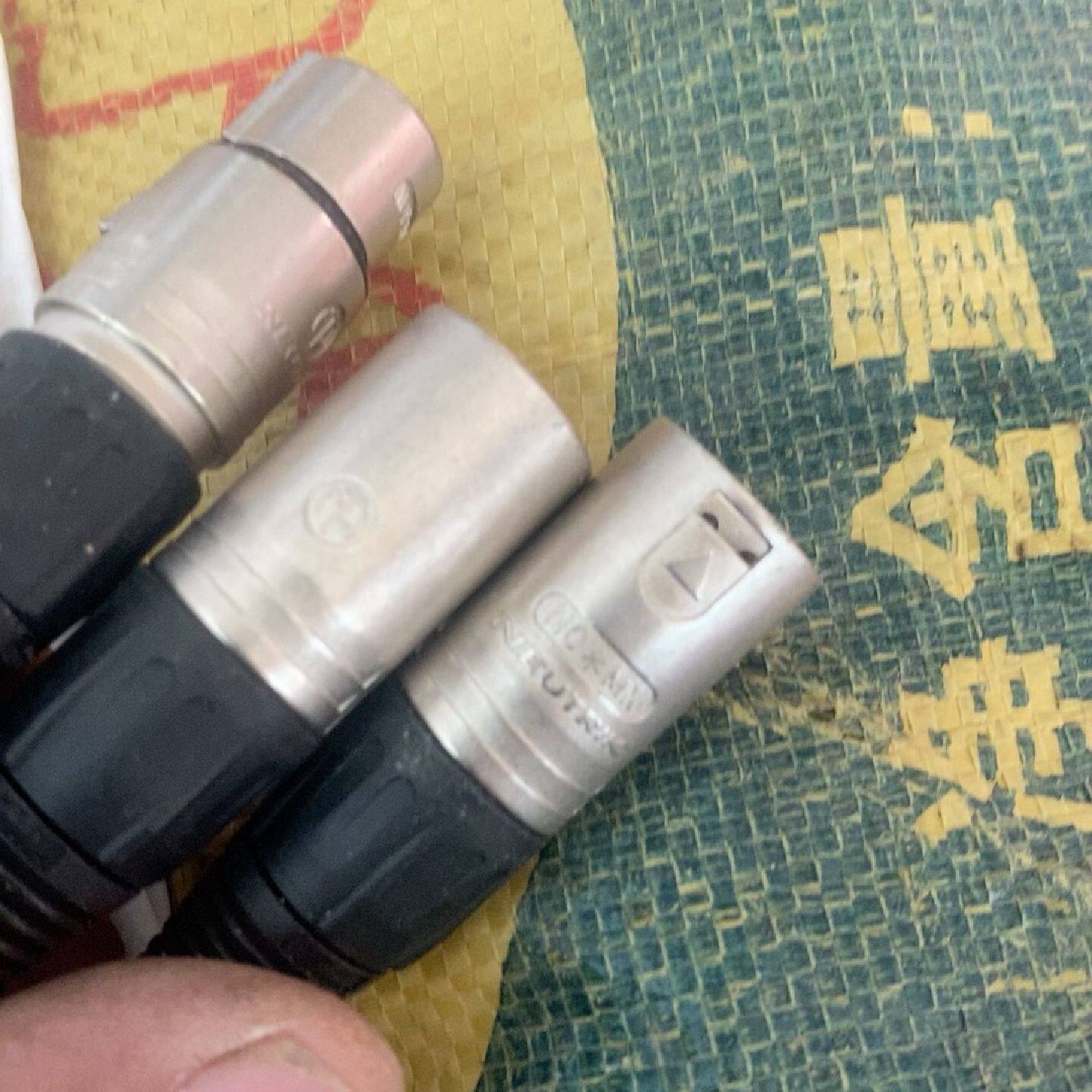 询价NERIK纽崔克卡侬头R平衡插头件议价