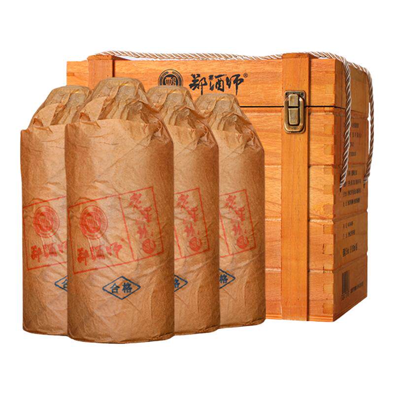 郑酒师老窖坑本草入曲固态发酵