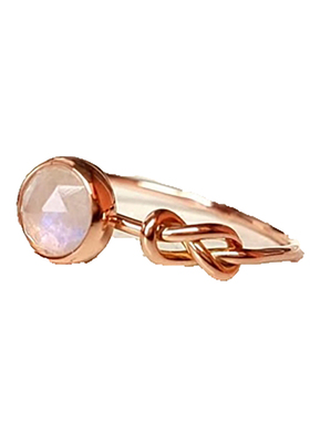 自然玫瑰切割月光石编织戒指纯金