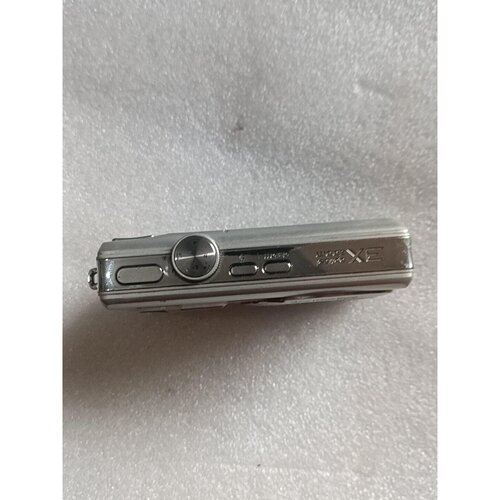 柯达M863数码相机，820万像素，3倍光学变焦，成色如图议价