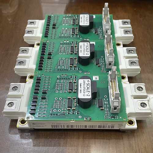 溢价-FF300R12MS4 2SP0115T2C0-12 英飞凌