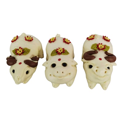 烧香拜佛祭祀摆供生肖猪牛羊鸡鱼