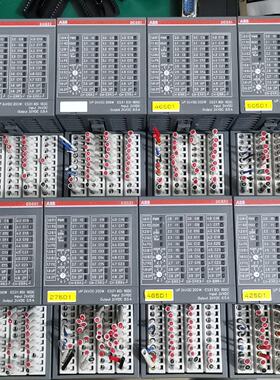 ABB PLC模块DC551-CS31 B8，1SAP2