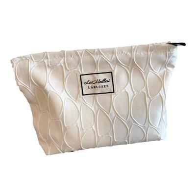 收纳包几何高级感化妆包便携