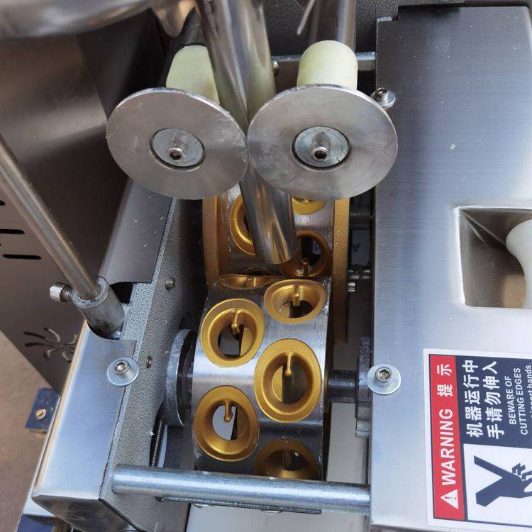 嘉洋150型饺子机多功能花边饺子机商用仿手工饺子机韭菜盒子机器,清洗/食品/商业设备,饺子机/馄饨机,淘宝优惠券,粉丝福利购,淘宝优惠卷