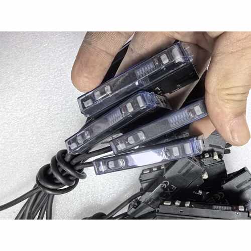 询价-FXV11光纤放大器成色还可以输入-可维修