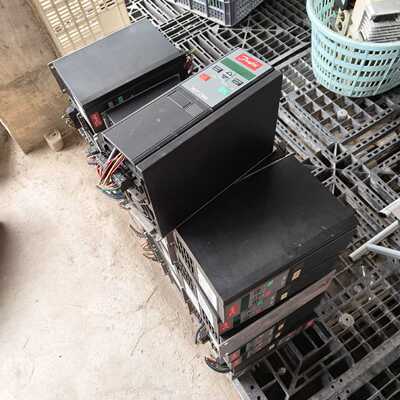 【议价-可维修】 Danfoss 变频器 VLT2900 VLT2930PT4B20ST 工控