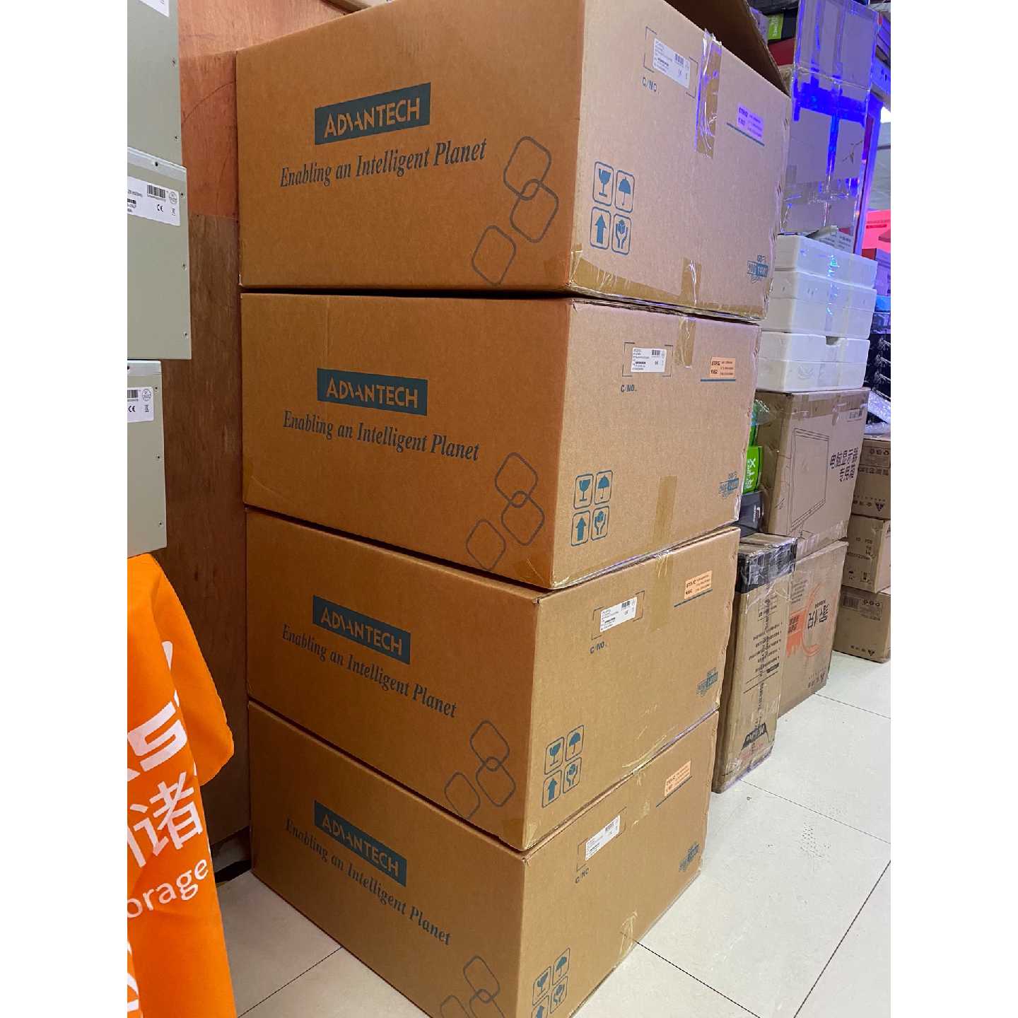 议价全新包装100台研华工控机I74790CPU16G内存维修图片