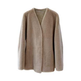 细腻羊羔毛美利奴全羊毛皮毛一体V领极简 毛毛外套女冬季短款皮草