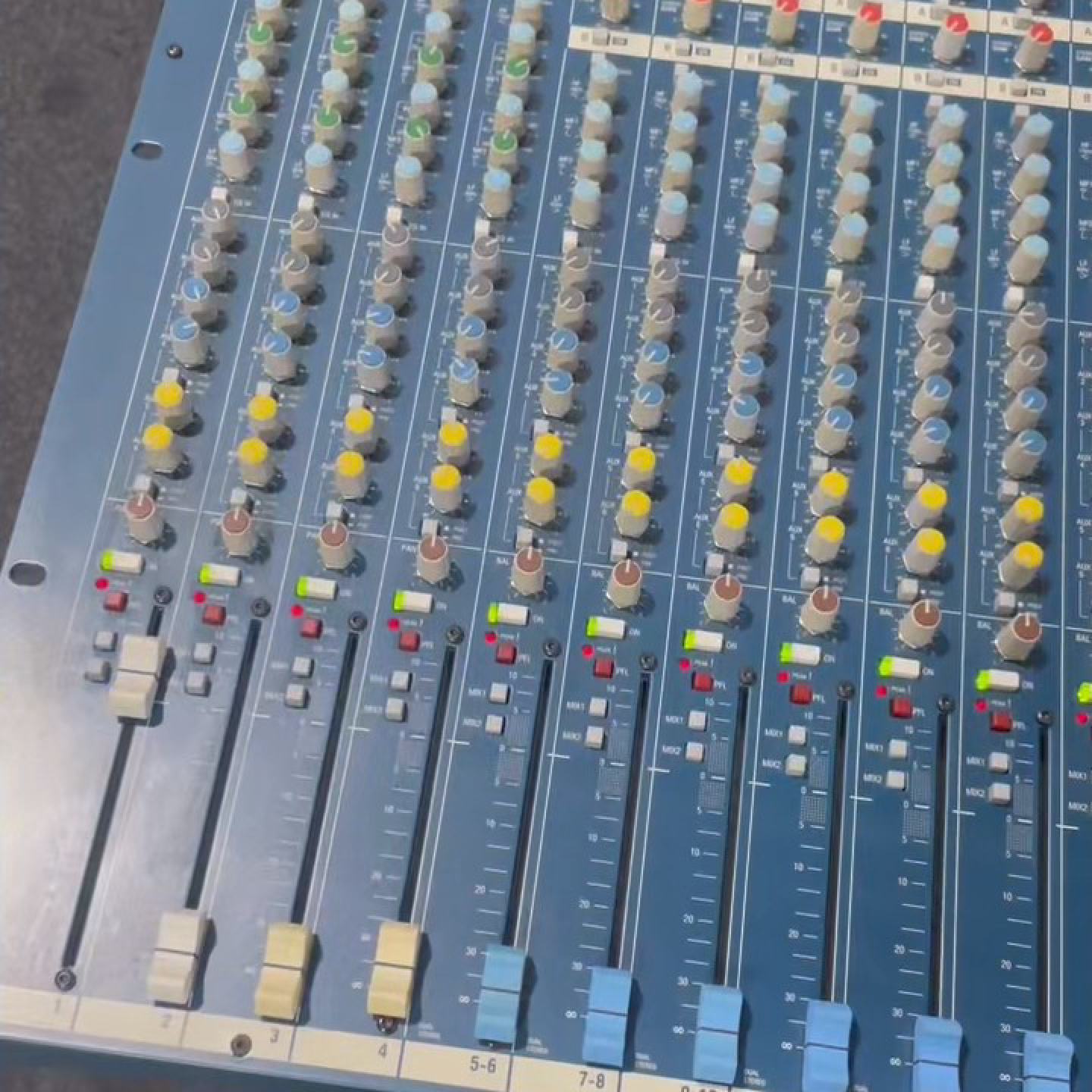 艾伦赫塞 A&H  mixwizard  WZ 20S 模拟—议价 - 实物图