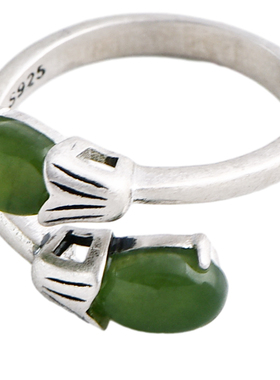 时尚通勤镶嵌碧玉女生纯银戒指