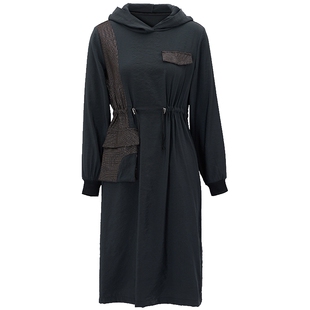 马天奴秋冬新款女拼接连帽长袖连衣裙子抽绳收腰时尚休闲气质简约