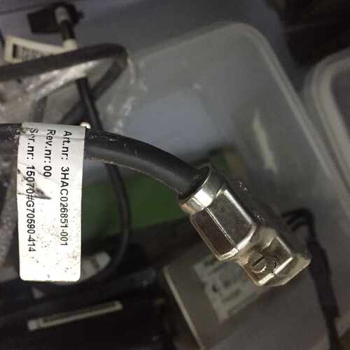 议价3HAC020579-001，3HAC026851-001通讯线