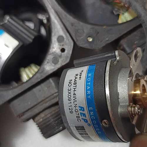 议价瑞普编码器RA48TH-4WLN-G7BC实物拍4个，功能正维修