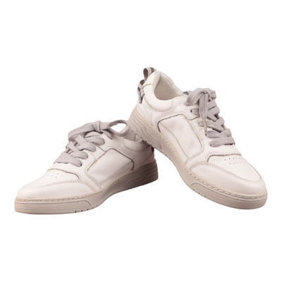 白色牛皮革女款学院舒适板鞋