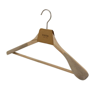 顺艺623香樟木实木西装衣架无痕宽肩加厚衣撑衣服架衣挂旋转挂钩