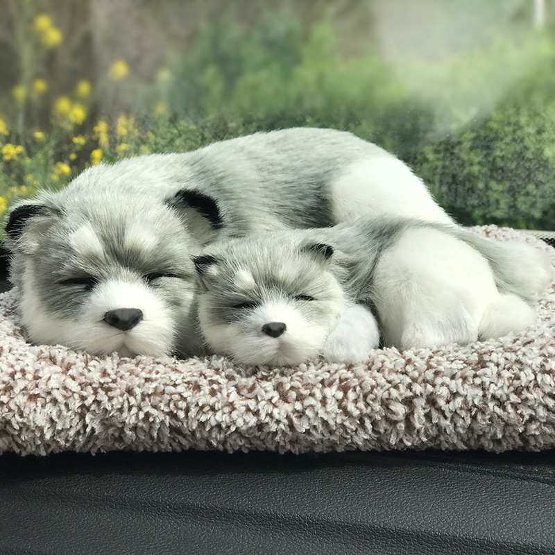 新品 汽车摆件创意活性炭仿真狗车内装饰品车载用品竹炭包吸附甲