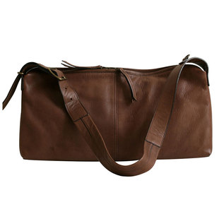 吉卡尼小众复古斜挎包男真皮软包松弛感休闲单肩包大容量通勤背包