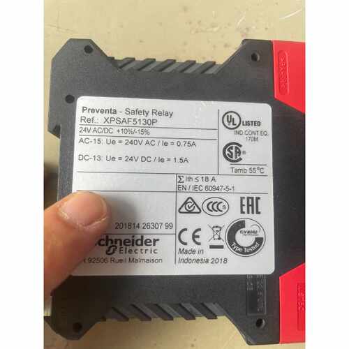 议价施耐德安全模块XPSAF5130P成色充新拆机件原装进口维修