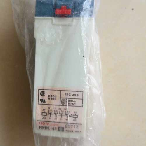 议价施耐德继电器 RHK412F 110V RHK41 现货质保一年