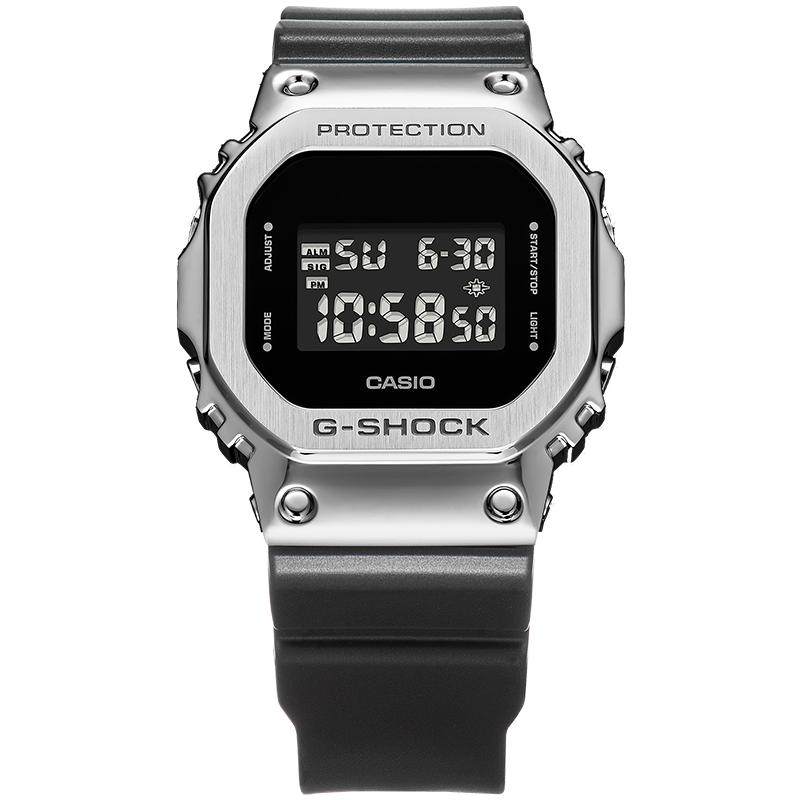 卡西欧GM-5600金属质感运动手表