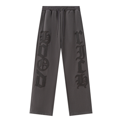 HOODRICH哥特字母贴布绣浮雕质感直筒卫裤潮流休闲百搭长裤男款