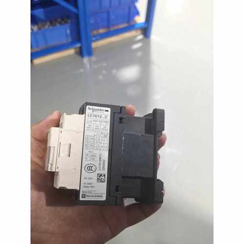 交流接触器LC1D12C，件，成色还可以，功能正常议价
