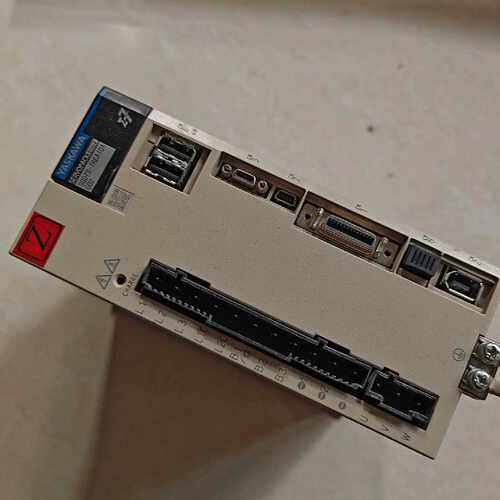 议价可维修YASKAWA安川伺服驱动器SGD7S7R6A10A002全新二手均有货