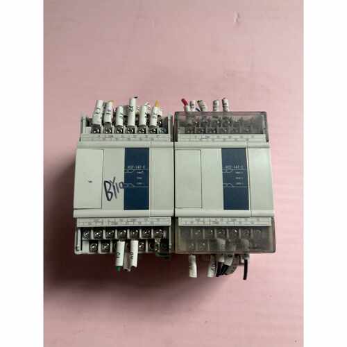 XC2-14T-E 信捷 plc 型号 一起只 两台成色如图，2个