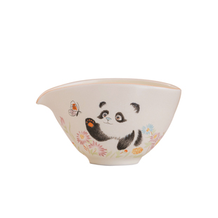 可爱熊猫戏蝶公道杯家用功夫茶具过滤分茶器米黄釉定窑高颜值茶海