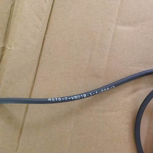 溢价-隆堡连接线RST5-3-VBD1B-1-1-226/3M