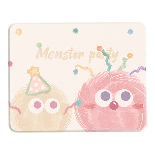 SUYA毛球鼠标垫女生办公室高颜值桌垫硬质小号工位桌面电脑垫子